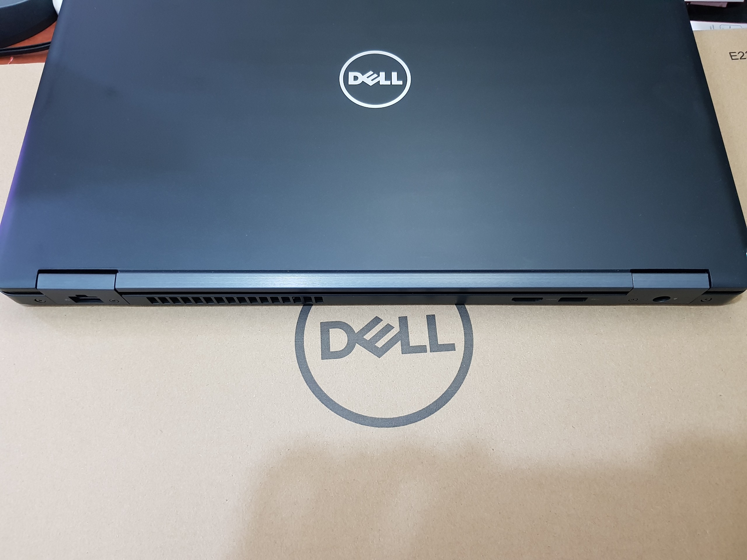 Laptop DELL Latitude E5580 - i3 7100u - Ram4 8Gb - SSD 256GB Laptop DELL Latitude E5580 - i3 7100u - Ram4 8Gb - SSD 256GB